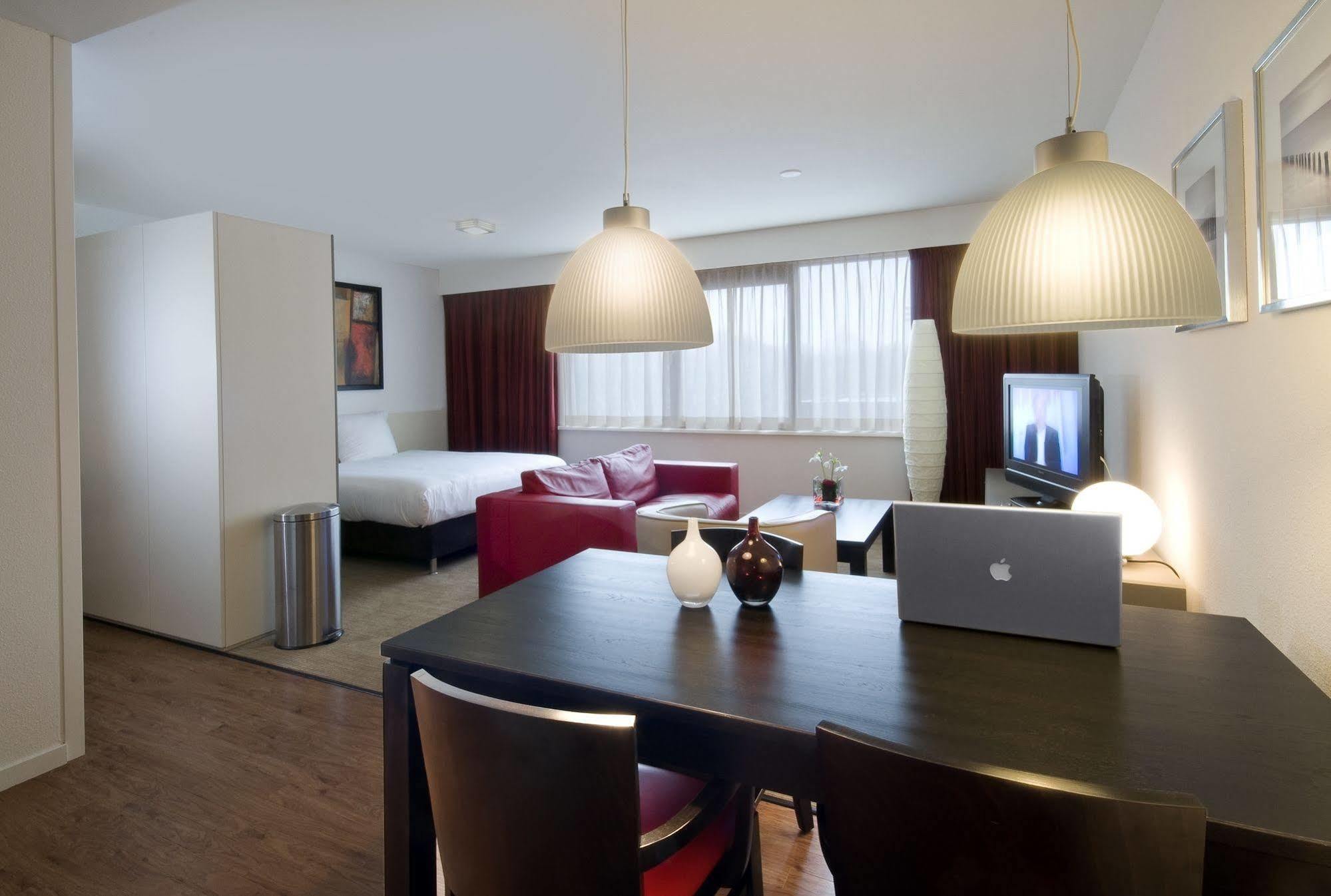 Htel Serviced Apartments Amstelveen Room photo
